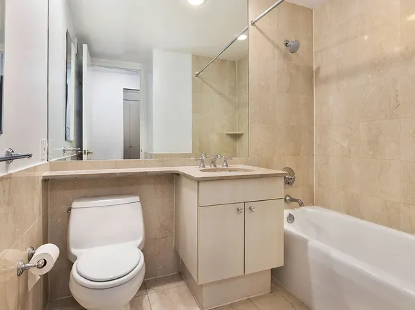 401 East 60th Street image 5 of 15