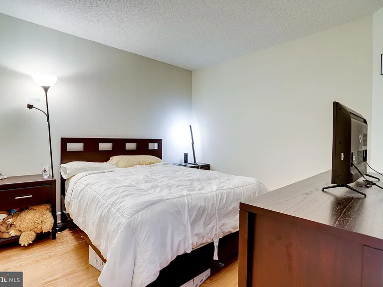 1205 Garfield St #501 — Photo 13
