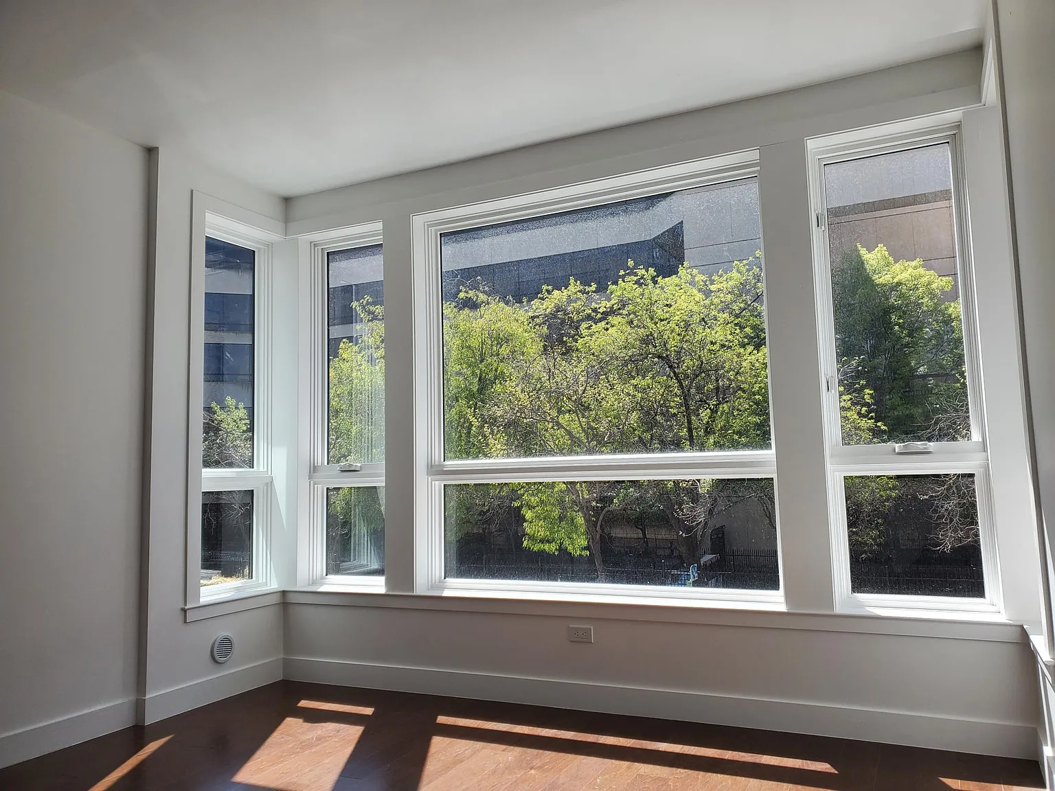 2 bed, 873 sqft, $2,195 — Photo 4