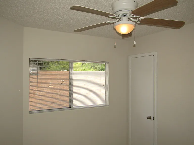 10609 Archdale Dr — Photo 21