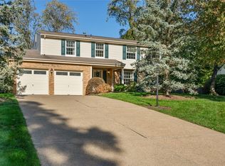 1439 Old Meadow Rd, Pittsburgh, PA 15241