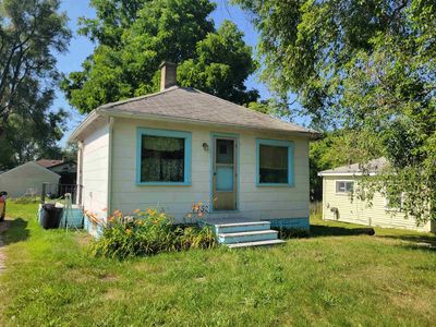 1452 Norton St, Burton, MI, 48529