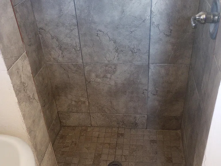523 N Main St #4 — Photo 8
