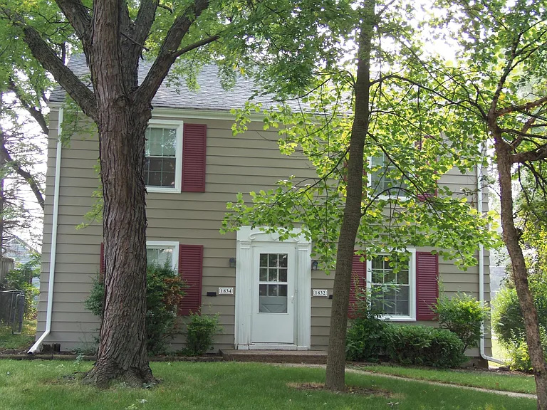 1834 Kentucky Ave — Photo 1