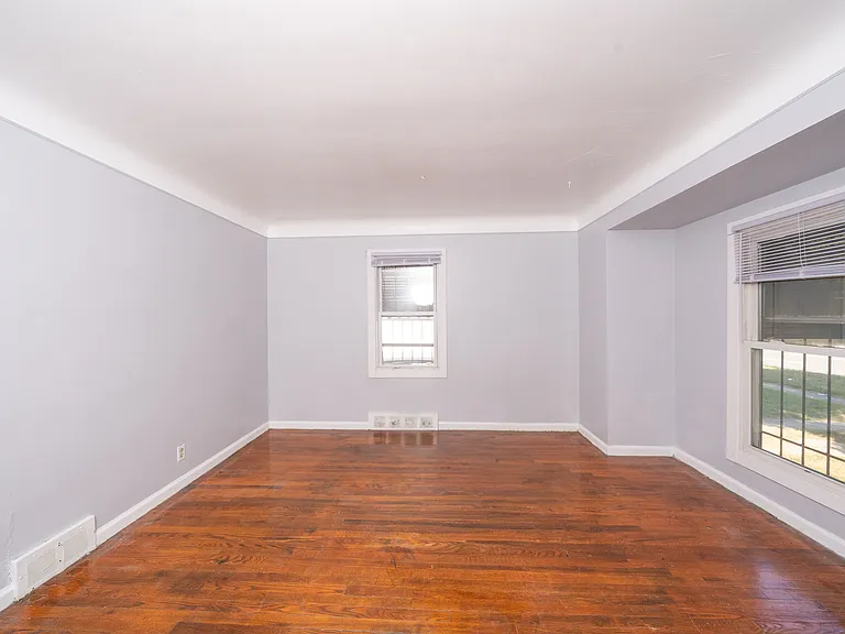 12105 Evergreen Ave — Photo 16