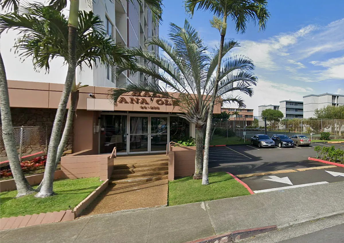 Building Photo - 46-259 Kahuhipa St #206B
