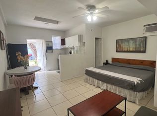 370 NE 166th St #C, Miami, FL 33162