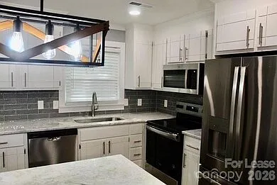 231 Oak Dr — Photo 4