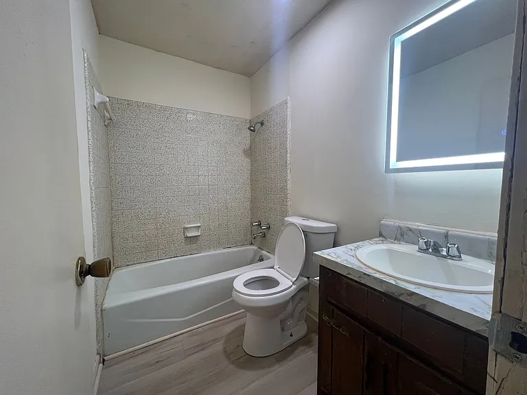 413 30th Pl — Photo 7