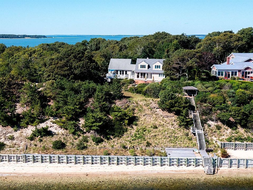 9975 Nassau Point Road, Cutchogue, NY 11935 Zillow