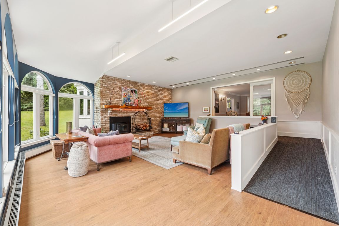 next background image