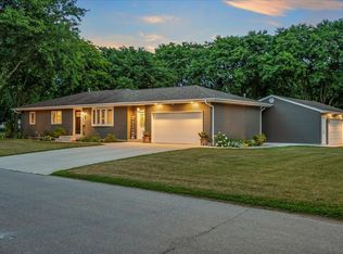 1310 Cottage Grove Ave, Waterloo, IA 50707