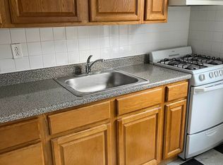 45-48 42nd St #4D, Sunnyside, NY 11104