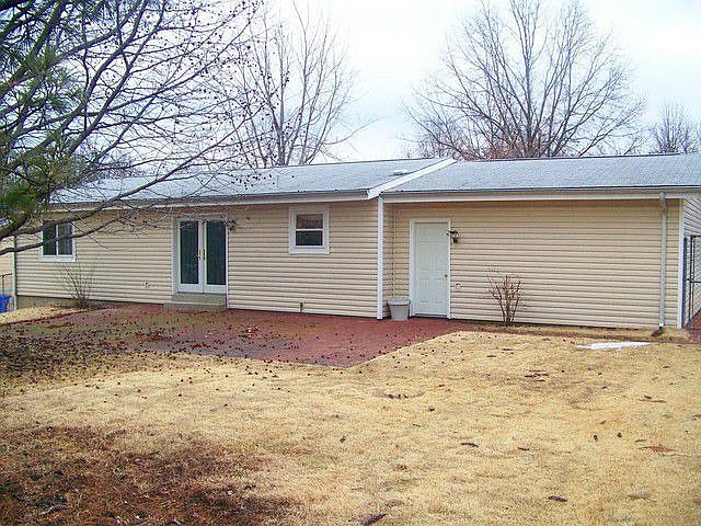2nd image of 2125 Aqueduct Dr