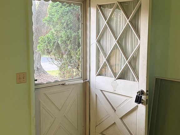 4th image of 3424 Schultz St