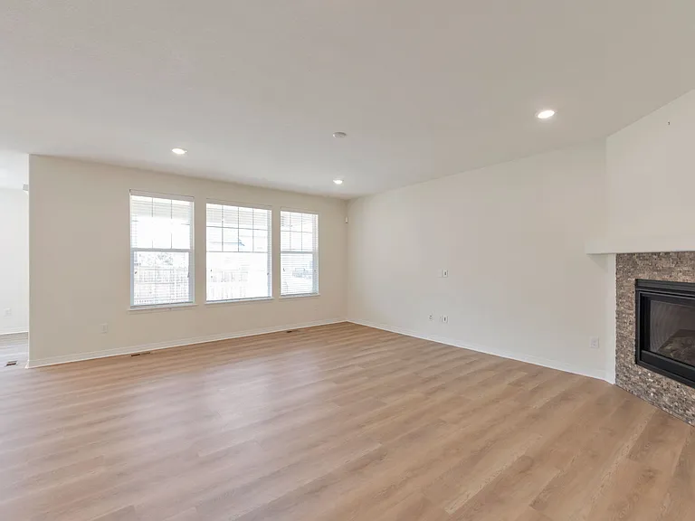 14776 Oslo Ave — Photo 6