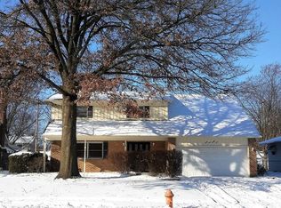 6135 Darby Ln, Columbus, OH 43229