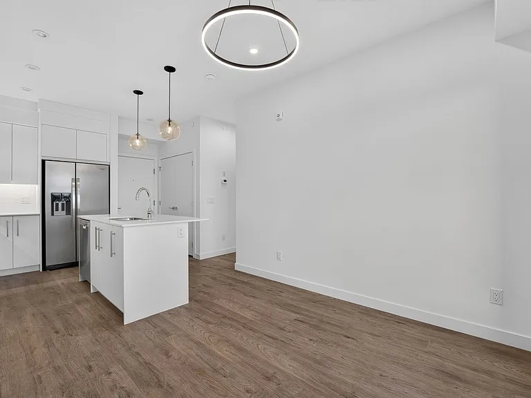 265 Wolf Willow Blvd SE #1517-517 — Photo 8