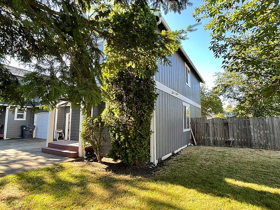 2nd image of 10608 19th Avenue Ct S #10608