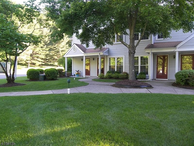 1st image of 55 Homestead Ln