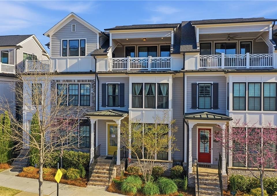 1st image of 320 Concord St