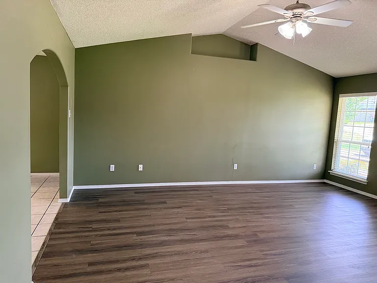 1702 Eastgate Cir #1702 — Photo 12