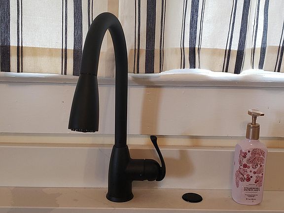 3rd image of 206 Dowd Road