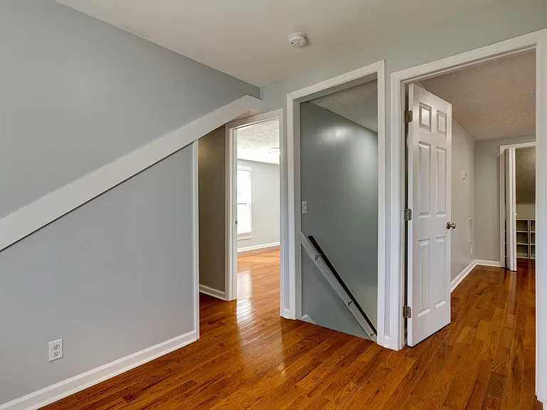 819 E Meade Ave — Photo 22