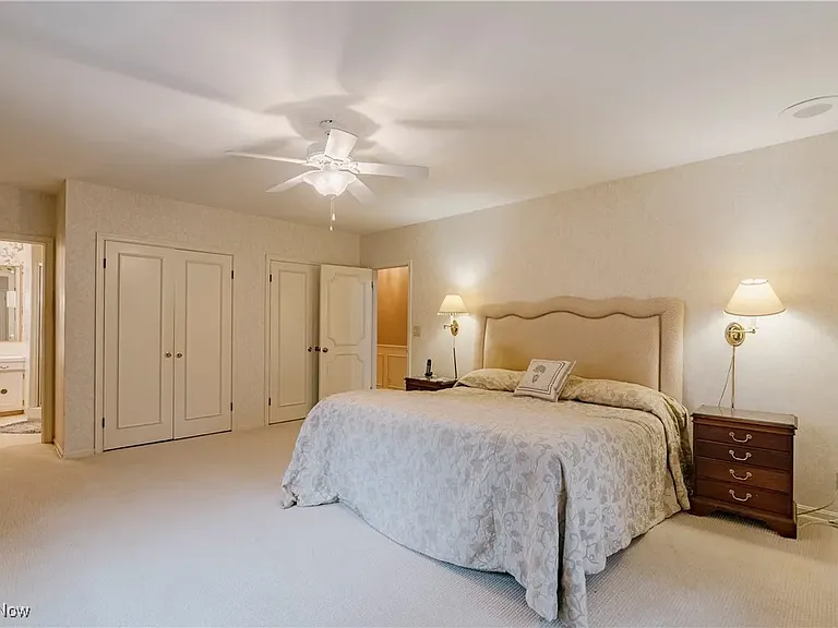 305 Hampshire Rd — Photo 38