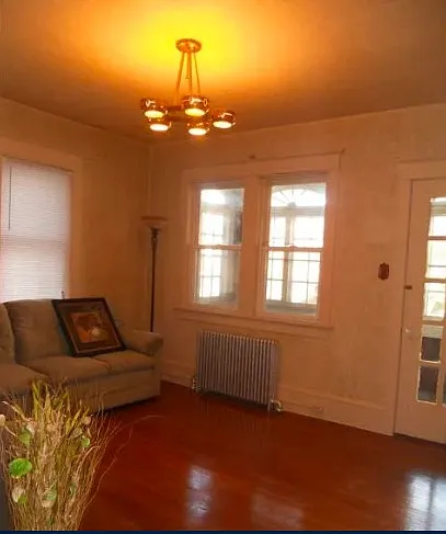 3 bed, 2000 sqft, $2,000 — Photo 2