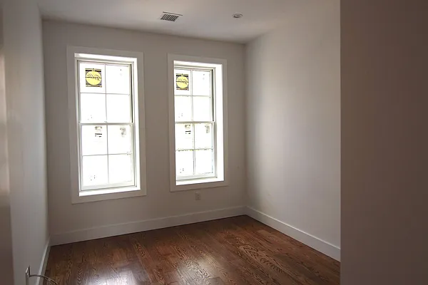 Rented by Nooklyn NYC LLC | media 15