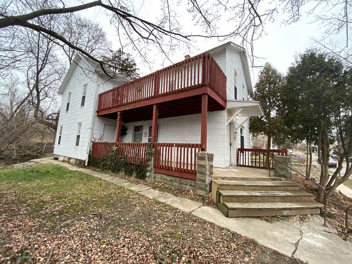1st image of 313 Page St NE