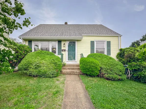 57 Fenway Drive, Hamden, CT 06517