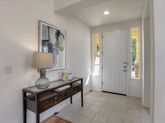 2nd image of 85 Idlewood Ct