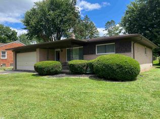 39322 Columbia St, Harrison Township, MI 48045