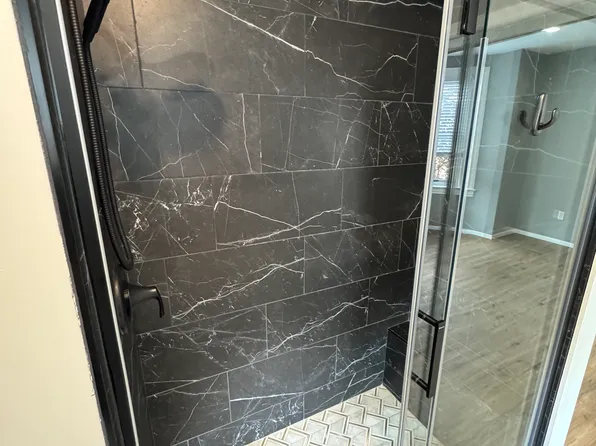 1429 Sheffield St APT 6, Pittsburgh, PA 15233