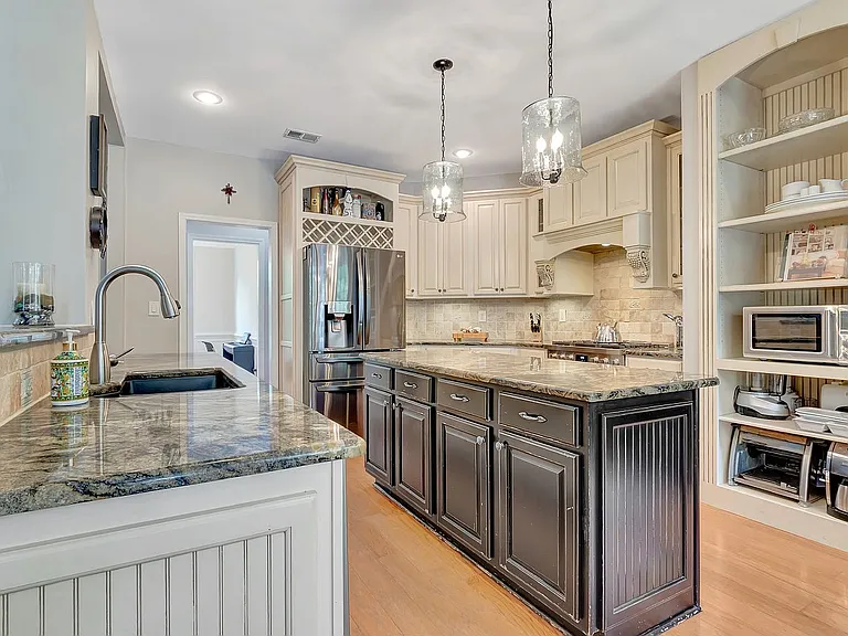 374 Persimmon Dr — Photo 19