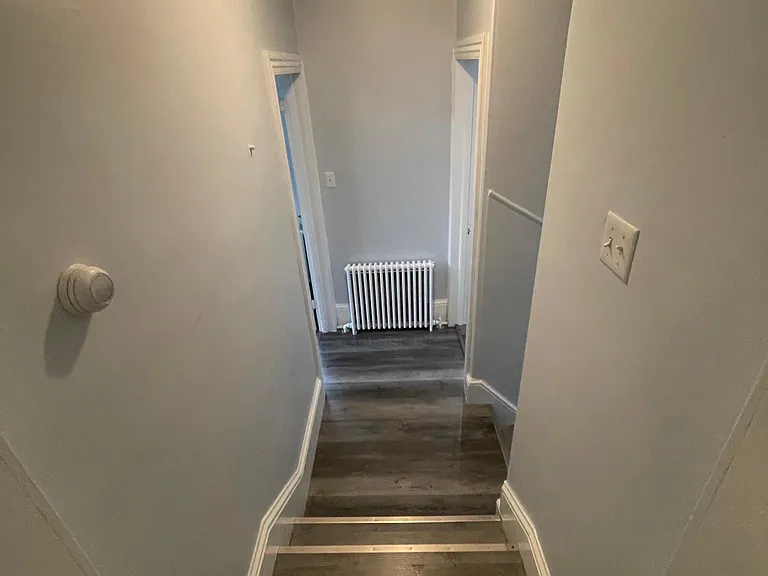 50 N Giles St #4 — Photo 4