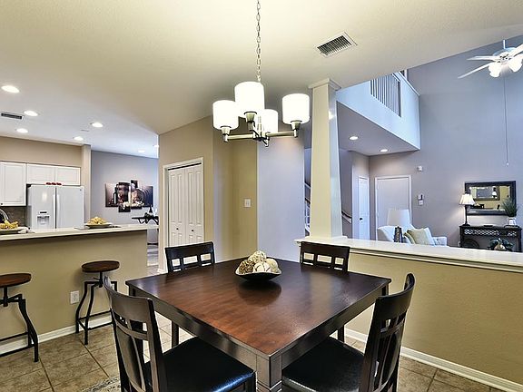 4th image of 83 Scarlet Woods Ct