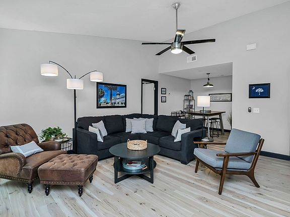 5th image of 448 Deerwood St APT 10F