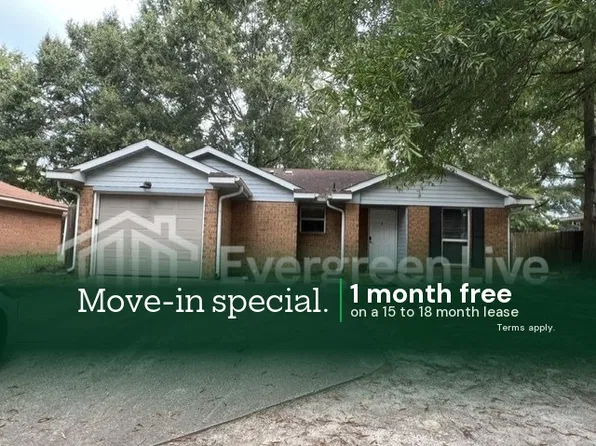 108 Ayana Ct, Raeford, NC 28376