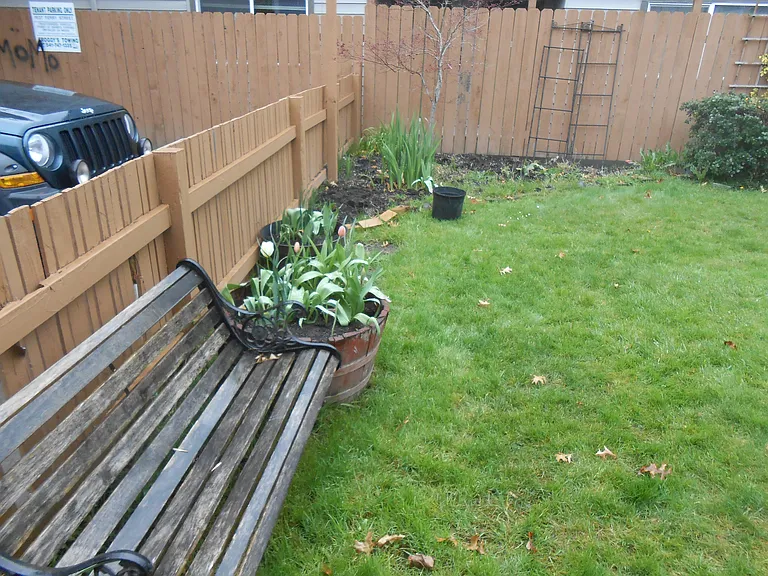 1637 Ferry St #5 — Photo 11