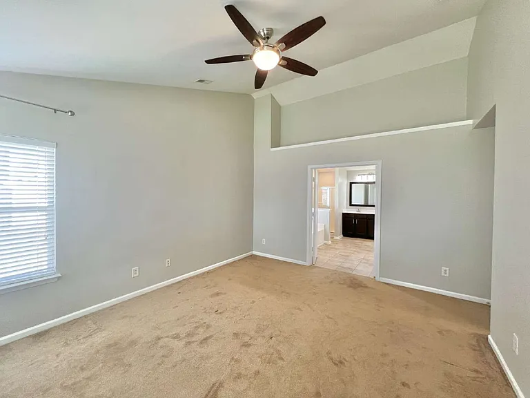 16310 Raptor Ct — Photo 22