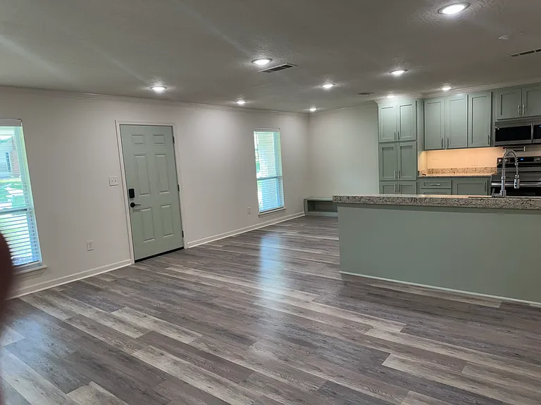 104 Comanche Dr — Photo 6