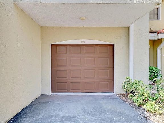 2nd image of 5450 BENTGRASS DRIVE #5-111