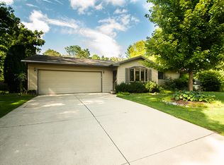 7830 W Renee Rue, Dixon, IL 61021