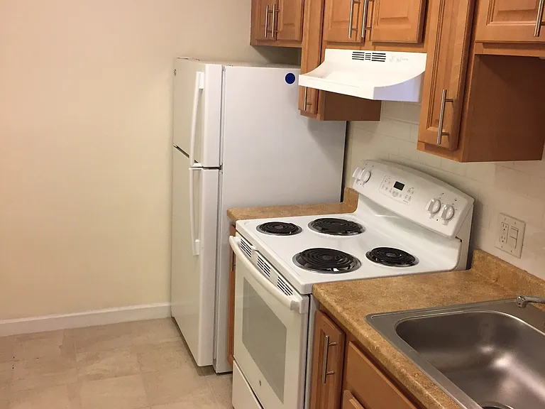 1803 Centre St #6 — Photo 5