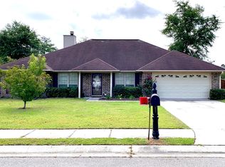 122 Westchester Ln, Hinesville, GA 31313