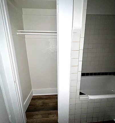 5th image of 959 E Broadway #12