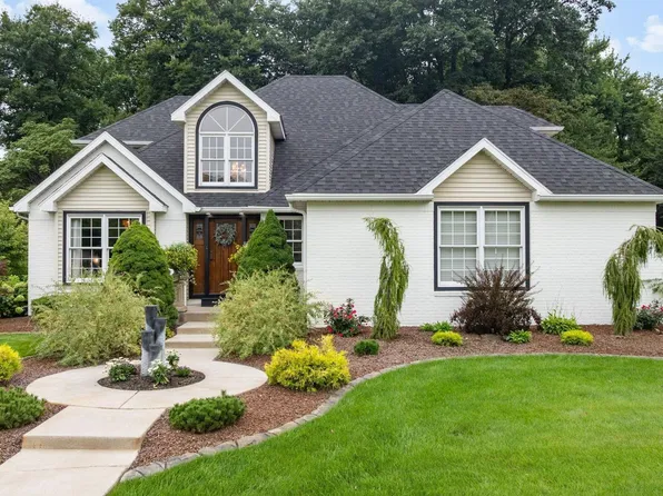 71201 State Road 15, New Paris, IN 46553